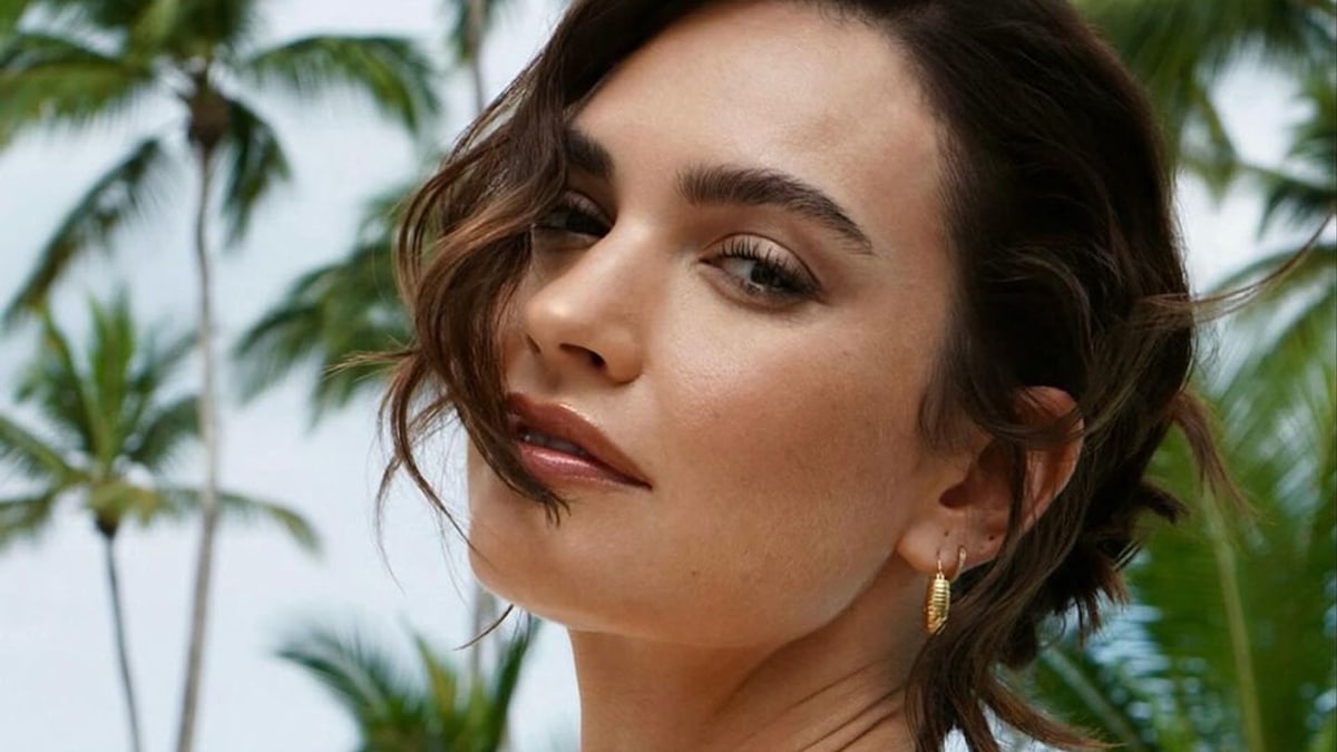 Lily James Stuns Fans with Thrilling Tease from New Film Cliffhanger: A Bold New Role and a High-Fashion Edge