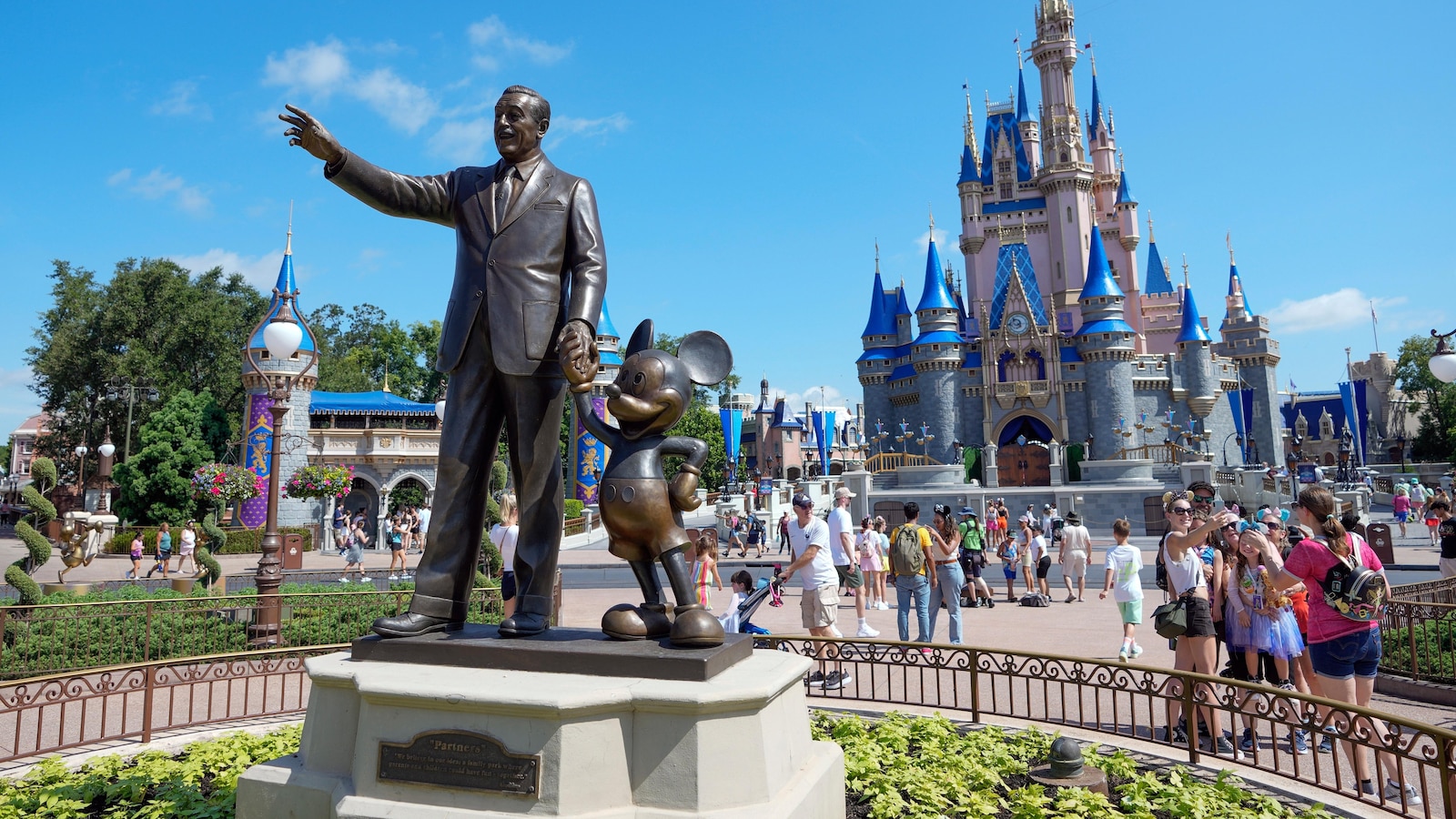 Former Disney Employee Arrested for Hacking Restaurant Menus at Walt Disney World