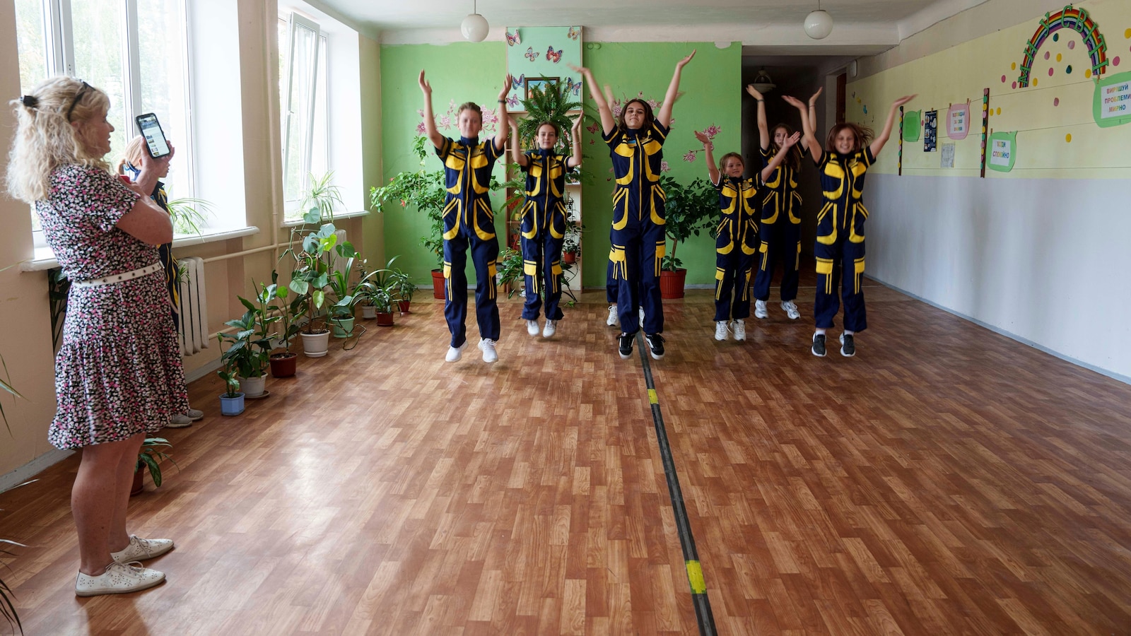 Amidst Bombs and Radiation: Zaporizhzhia’s Innovative Underground Schools